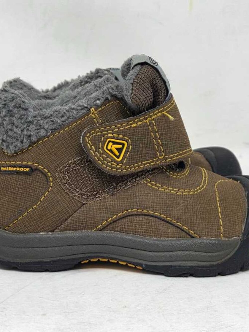 Toddler 6 Keen Kootenay Waterproof Winter Boots in brown